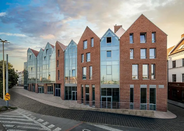 Space Old Town - River View Apartment *